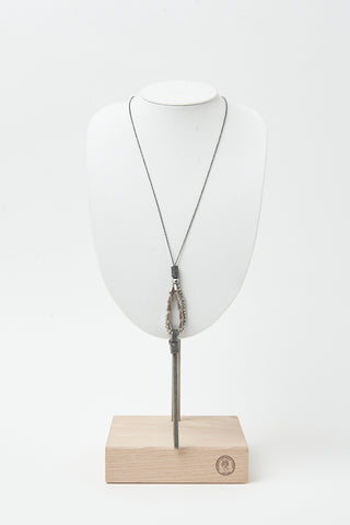 Long crystal glass necklace with pendant