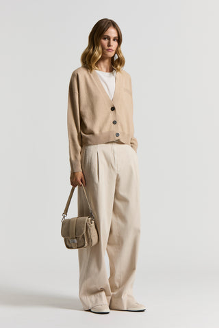 Cashmere, silk and wool yarn sweater