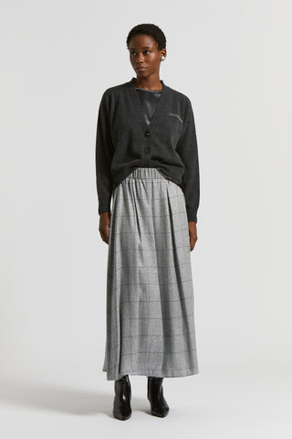 Cashmere, silk and wool yarn sweater