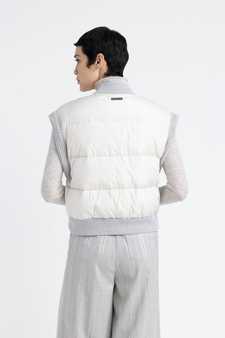 Short sleeveless down jacket with bomber neck