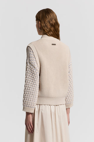 Water-repellent down vest