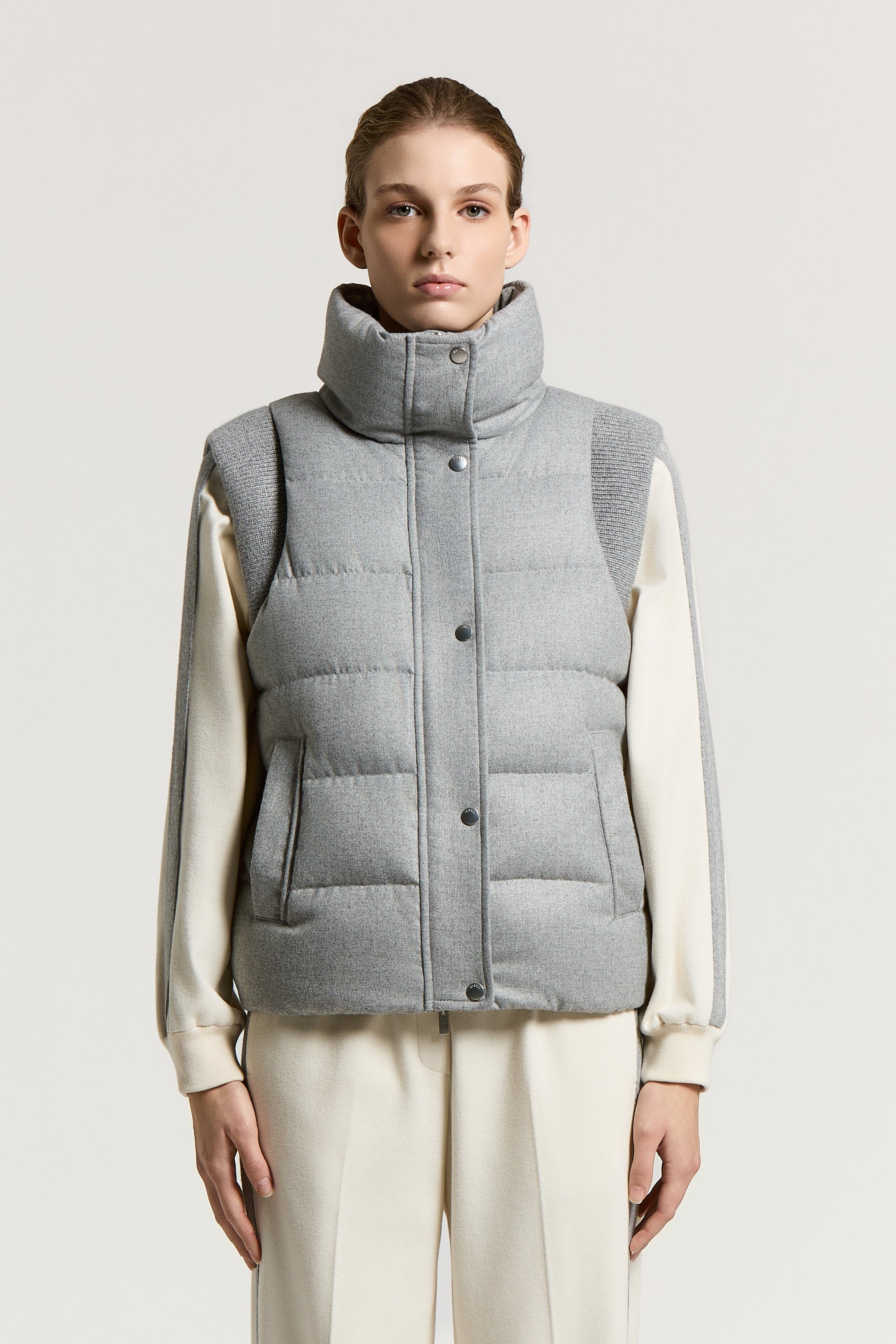 【PERVERZE】 Gradient Stripe Vest/ グレー Flannel down vest | Peserico US