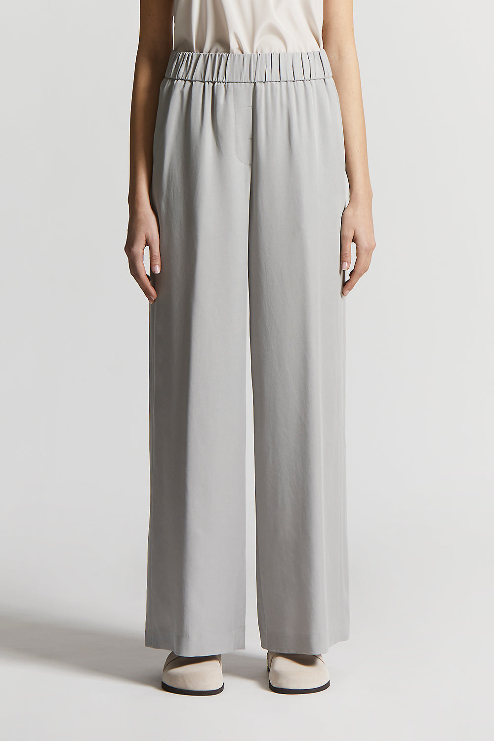 Women's Pants and Shorts Made in Italy | Peserico US