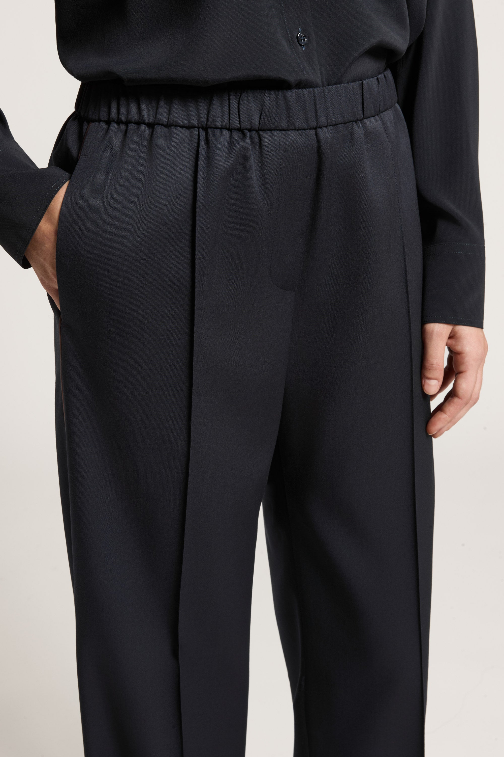 Technical pure wool gabardine trousers | Peserico US