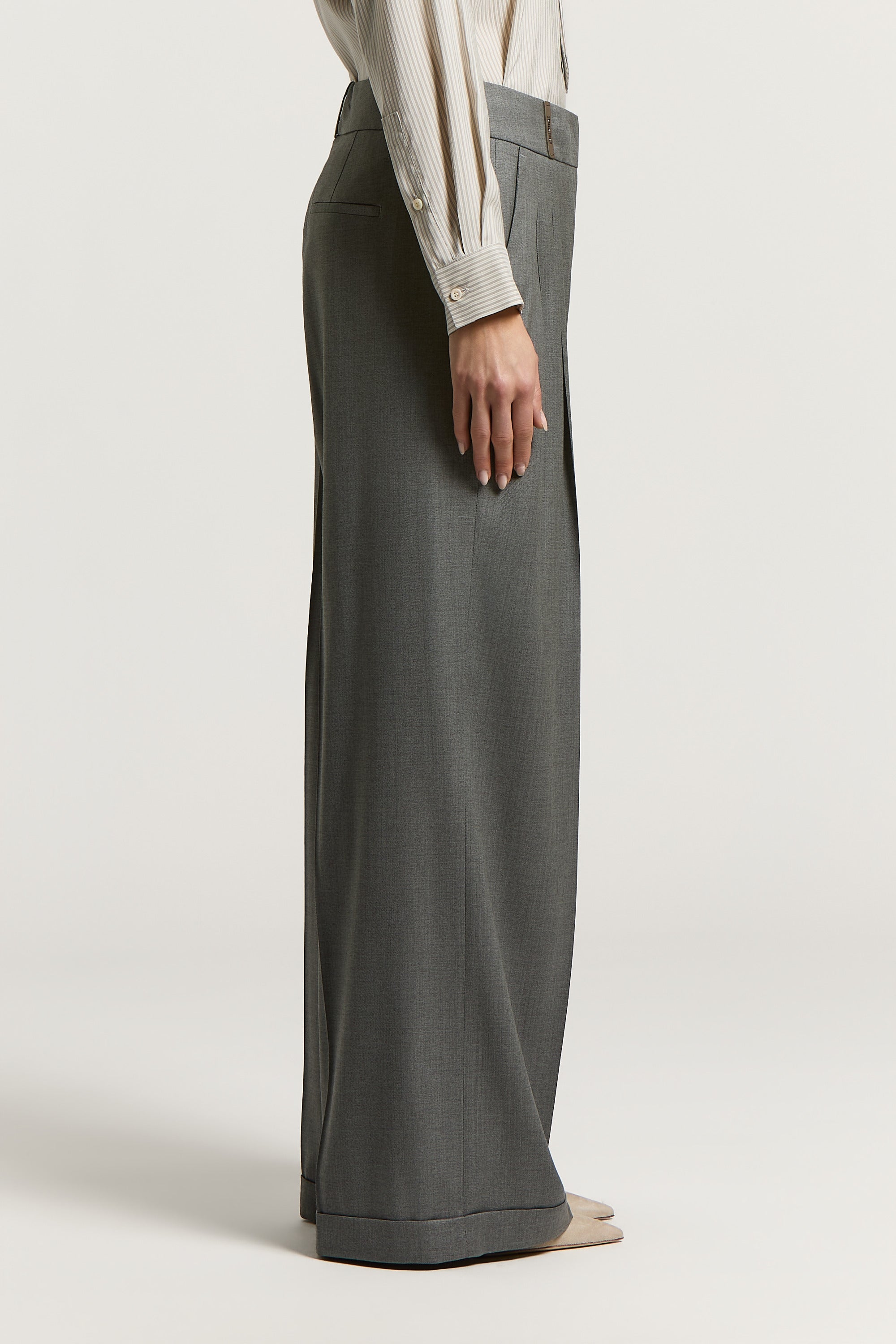 Women's Pants and Shorts Made in Italy | Peserico US
