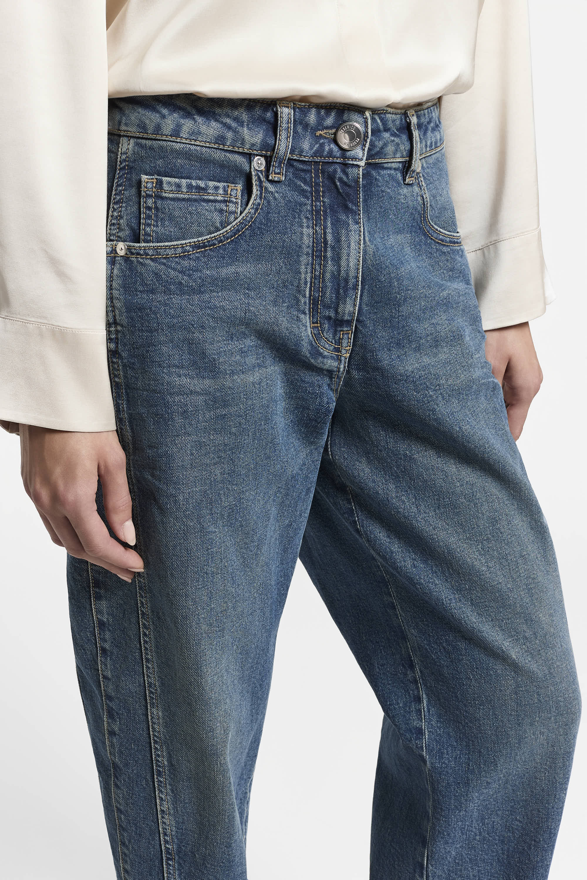 Carrot-leg stonewash jeans | Peserico US