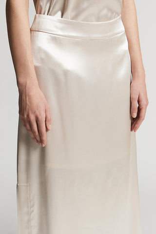 Shiny viscose satin skirt