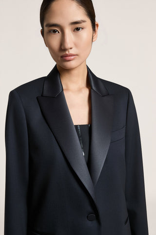 Single-breasted blazer in wool gabardine