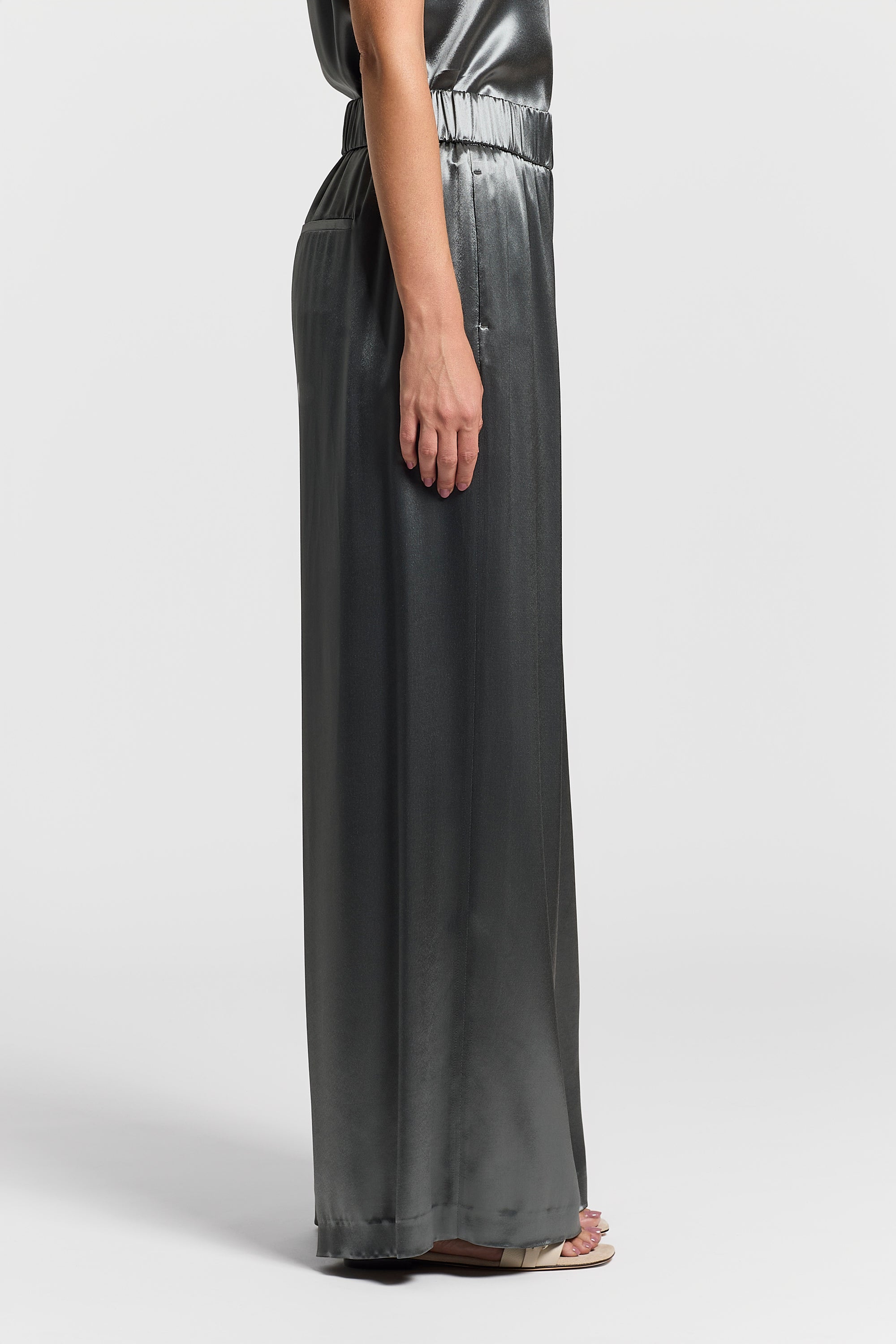 Fluid viscose satin trousers | Peserico US