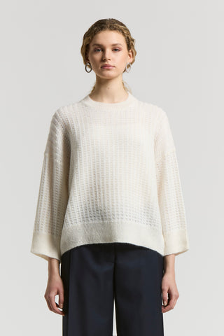Alpaca yarn jumper with sequins