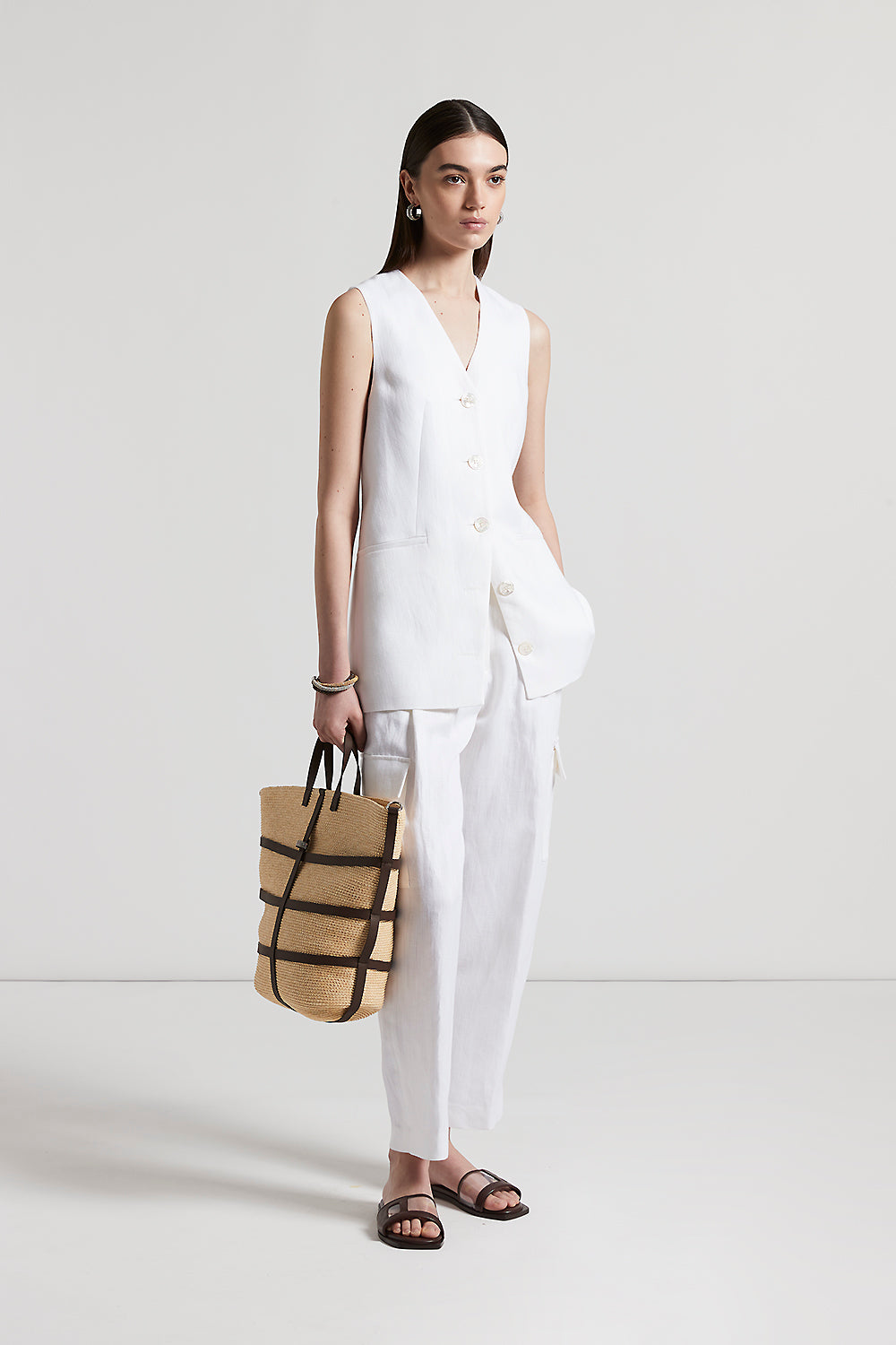 ボトムスその他 Peserico Tailored Linen Gilet With Deep V-Neckline Linen cotton crushed satin waistcoat | Peserico