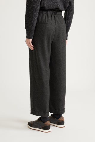 Straight cropped trousers