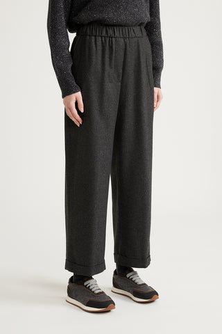 Straight cropped trousers