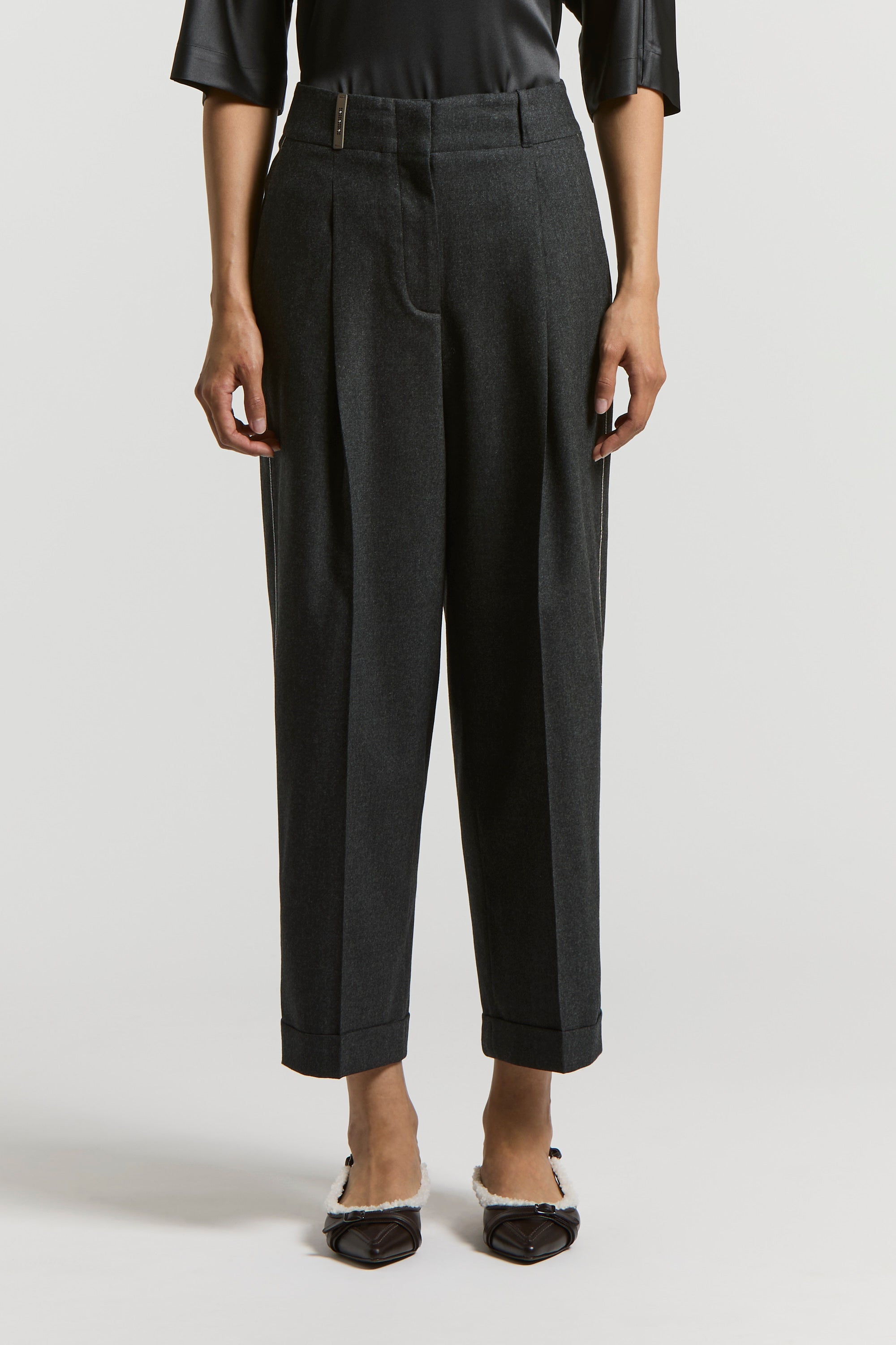 パンツ PESERICO Women Straight Pants P04145T001617 579 grey Women's Pants and Shorts Made in Italy | Peserico US