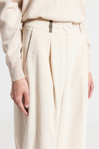 500-line corduroy trousers