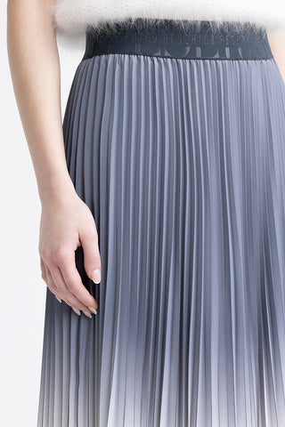 Pleated skirt with elasticated waist