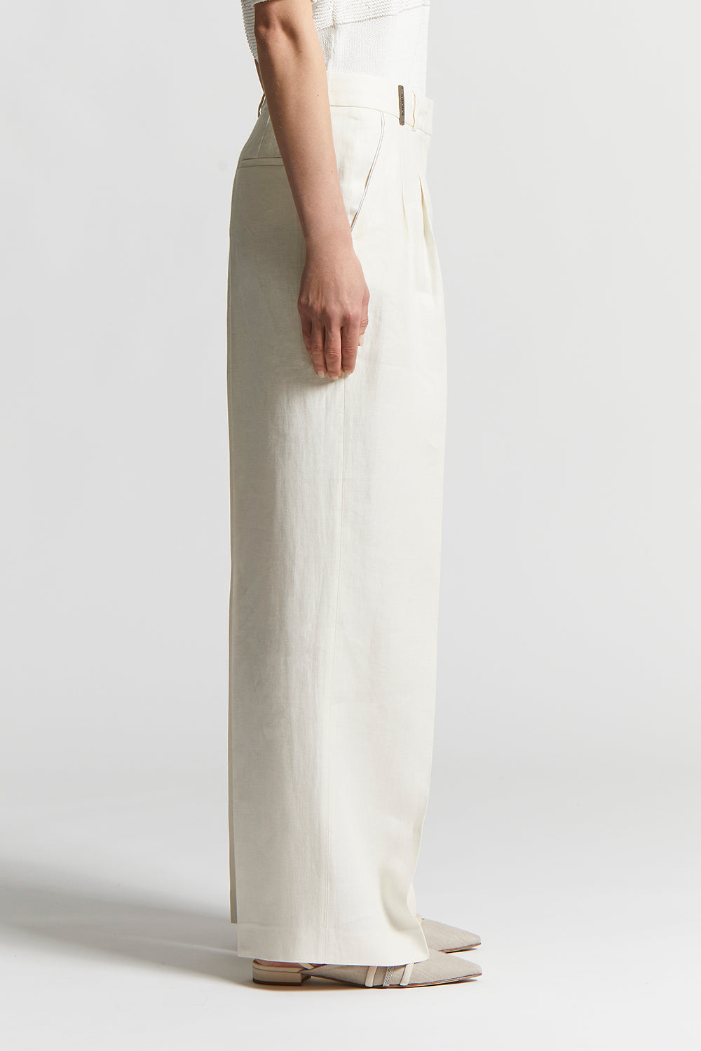 パンツ PESERICO SS25 Laminated cotton poplin trousers (P04131 935) Laminated cotton poplin trousers | Peserico US