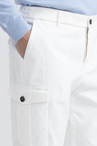 Cotton chinos with pockets