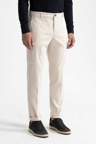 Cotton chinos with pockets