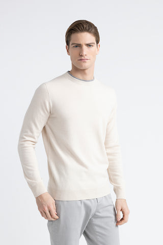 Wool, silk and cashmere yarn sweater