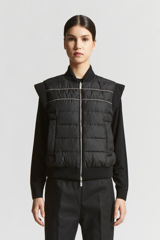 Short sleeveless down jacket with bomber collar