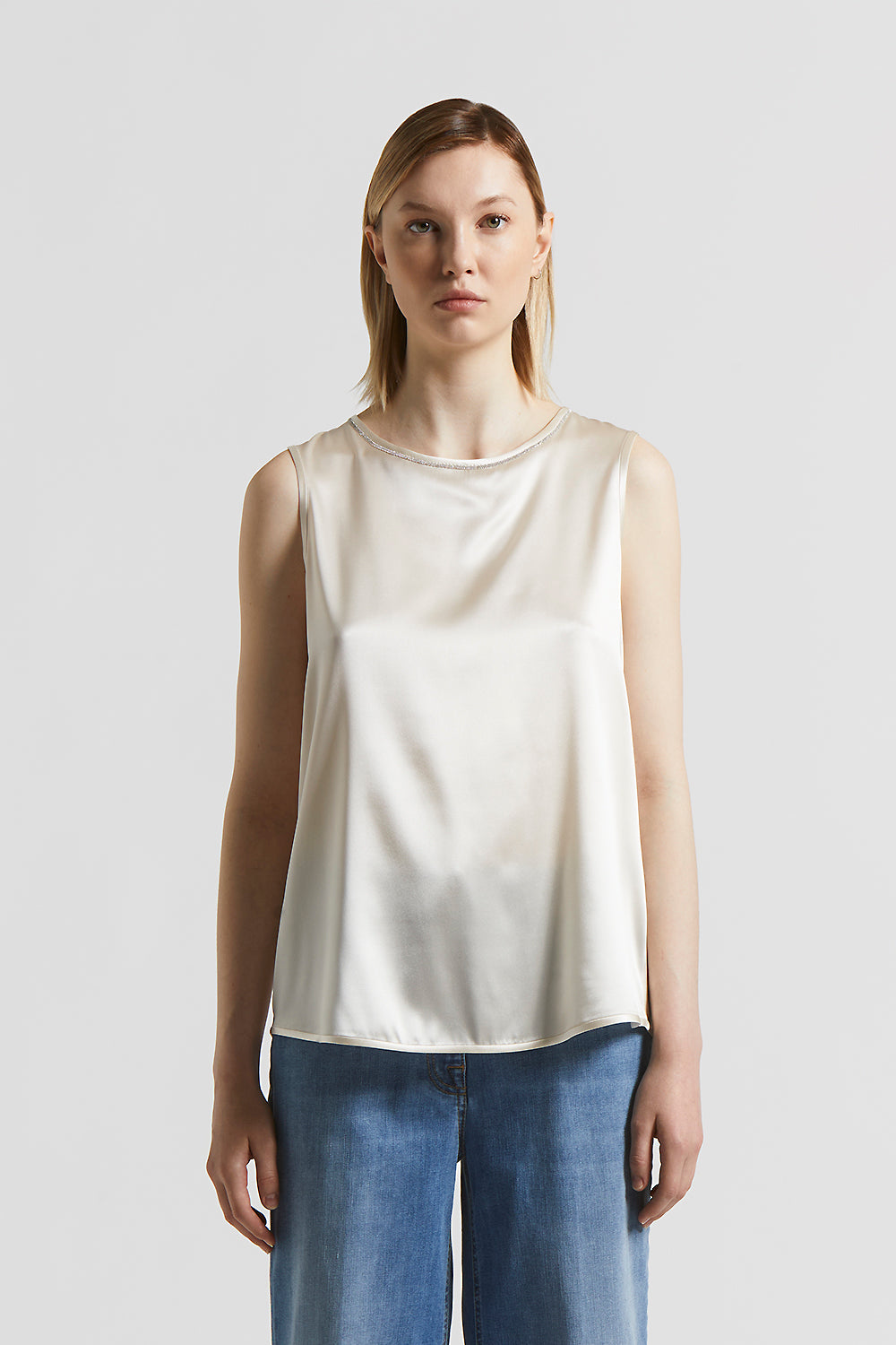 Style 03.Work In Progress. Power shoulder slit tee