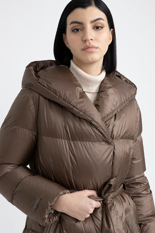 Long goose down jacket with hood and belt