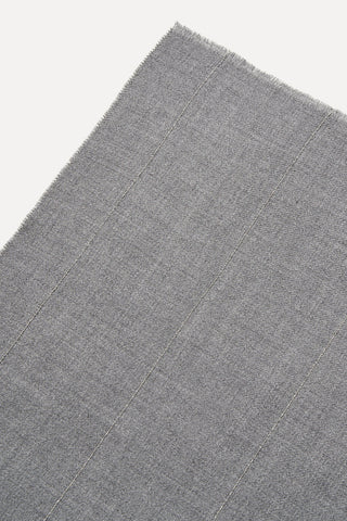 Pure virgin wool stole with Punto Luce detailing